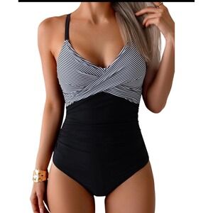 B2PRITY Womens Striped Colorblock Ruched One Piece Swimsuit Black White 2XL NEW